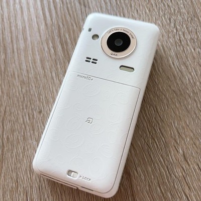docomo SH-04C ガラケー　Q-pot. 本体 docomo Q-POT SH-04C white milk Japanese Flip Phone Limited Main