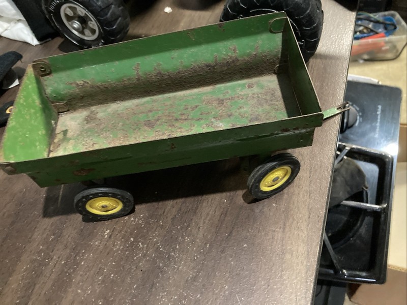 Vintage 1950's Eska / Ertl Farm Toys John Deere Flare Box Wagon