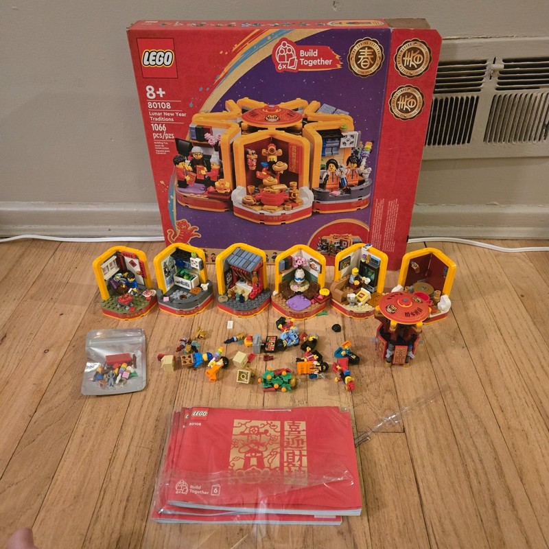 LEGO Chinese Festivals: Lunar New Year Traditions - Set # 80108 - Used