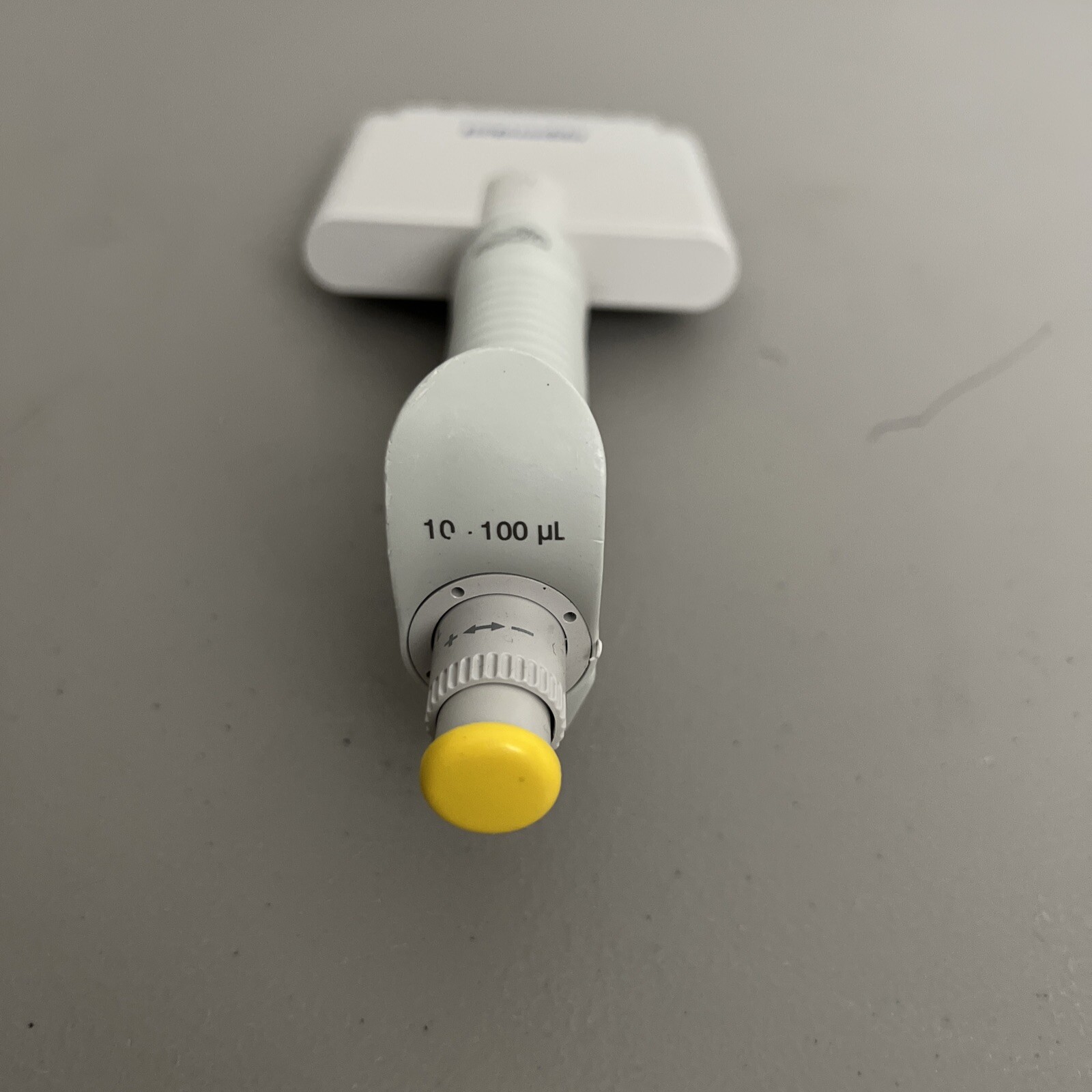 Eppendorf  Research 8 Channel Pipette 100 10-100 uL Pipetman Pipetted