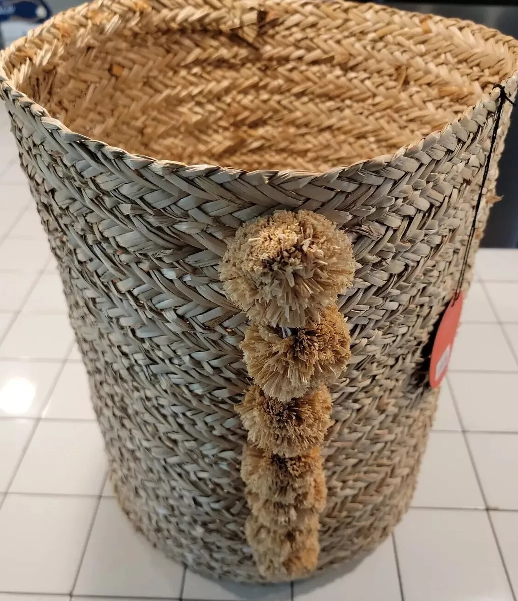 Round Braided Seagrass Basket, Natural