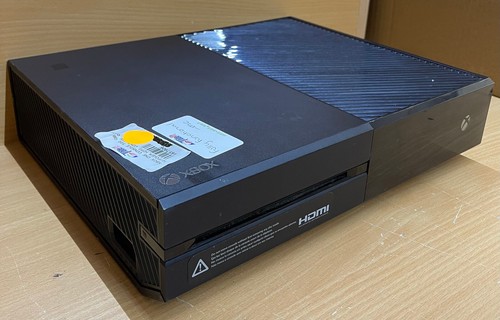 Microsoft Xbox One (Console Only) 1540 - Picture 3 of 15