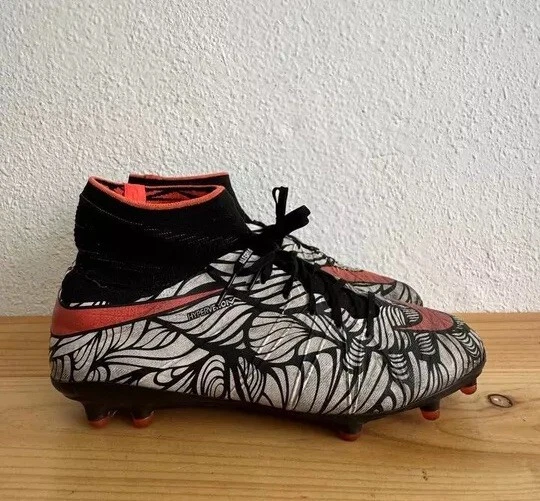 Preços baixos em Chuteiras de futebol Nike Hypervenom Phantom 2 | eBay