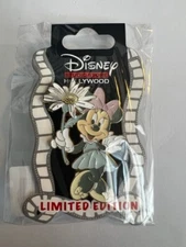 DSSH Minnie Mouse Petals And Pals White Daisy LE 400 Disney Pin (B)