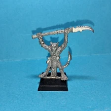 Skaven - Champion with Halberd "Razortail" (Warhammer Fantasy) OOP Metal