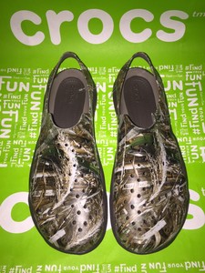 crocs swiftwater camo