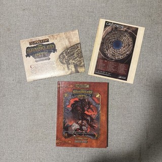 Dungeons & Dragons SHACKLED CITY Hardcover Guide Book D20 Paizo w/ Poster Map!