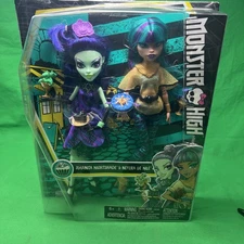 2015 Monster High Cream Sugar Amanita Nightshade & Nefera De Nile