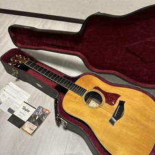 Acoustic Guitar Taylor DN8 Solid Sitka Spruce Top Natural with Hard Case