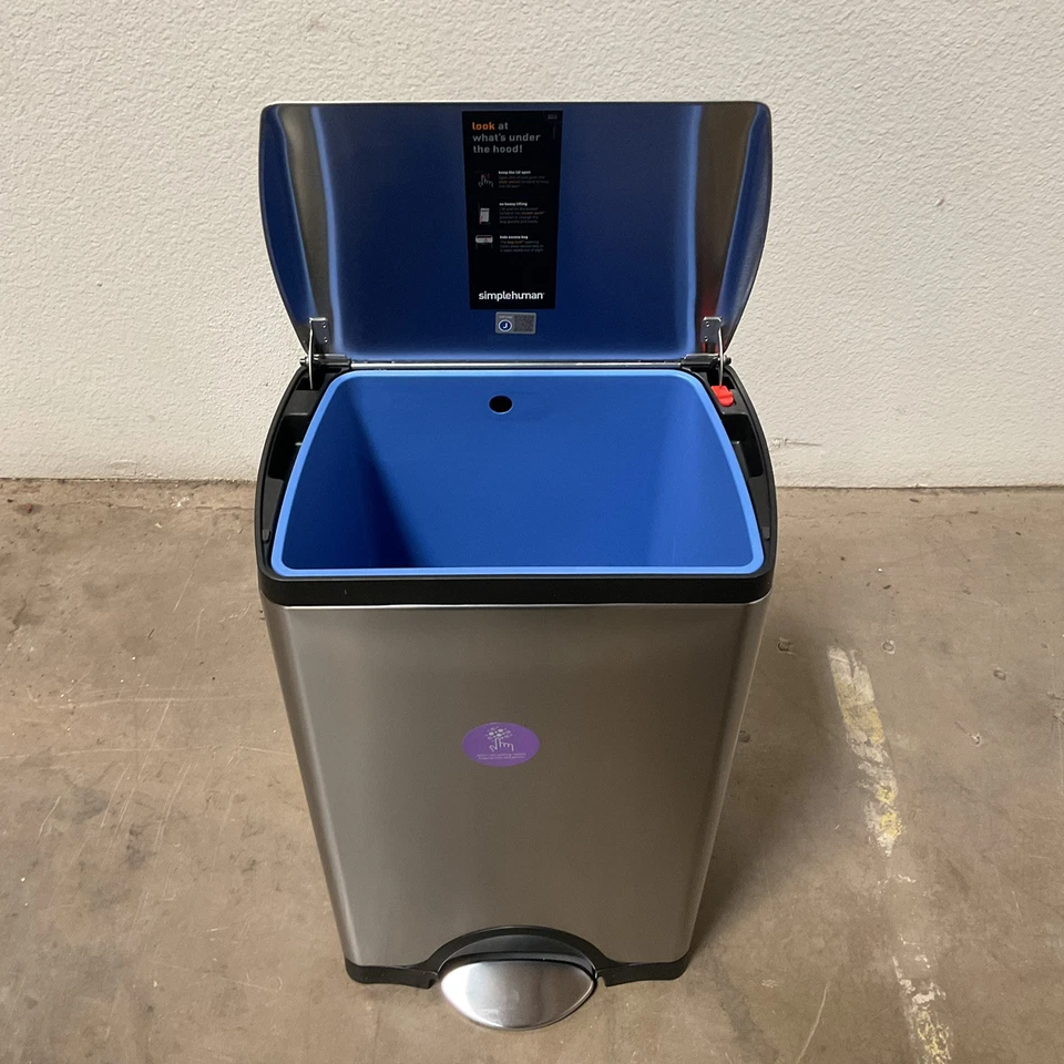 simplehuman 38 Liter CW1814 Rectangular Step Trash Brushed Stainless Steel - Image 3 of 4