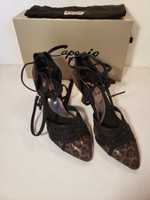 Capezio Womens Ballroom Dance Shoes Brianna 8.5 Felt Sole Very Nice Condition
