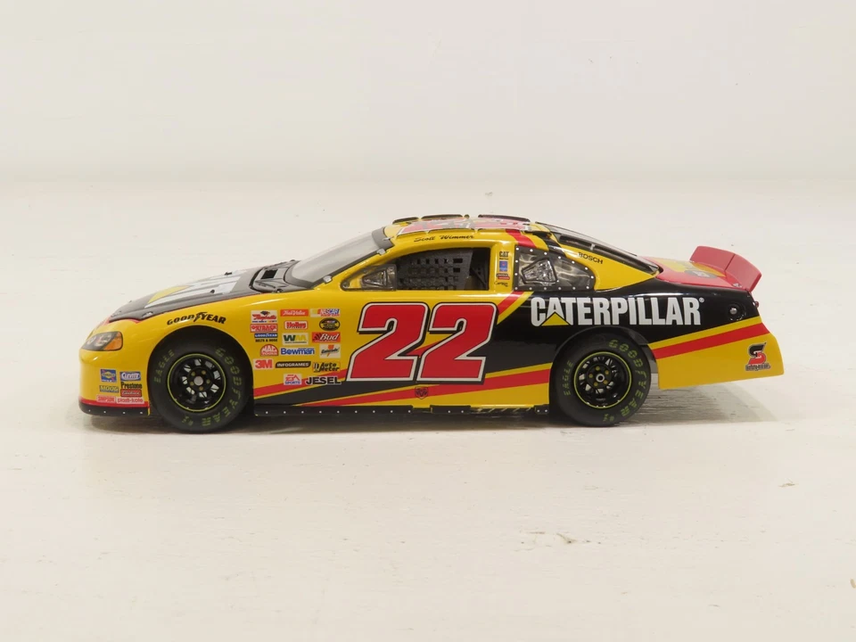 Coche NASCAR fundido a presión Team Caliber SW4-O2-22CA CAT 22 1/24 NUEVO EN STOCK Foto 4 de 4