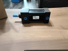 NEW- SPEEDAIRE 4MU29 Air Cylinder, 2 in Bore, 2 in Stroke, NFPA Double Acting