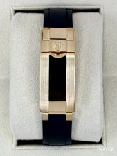 2025 Rolex Yacht-Master 42mm 226658 Yellow Gold Oysterflex Black Dial 2