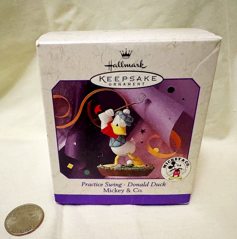 Hallmark Mickey & Co. 1998 Donald Duck Practice Swing Golf Keepsake Ornament NIB