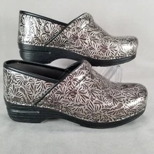 Dansko XP Clogs Womens Size EU 41 US 11-11.5 Embrodered Leather Silver Flowers