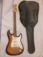 BR ENCORE STRATOCASTER STYLE ELECTRIC GUITAR WITH LEATHER CARRY CASE