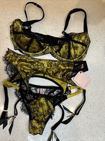 Agent Provocateur Leisa Bra Green Lace  32DD Brief AP2 Suspender AP3  BNWT