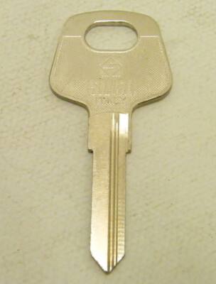 KEY BLANK S FOR OLDER VEHICLES OF AUDI VW FIAT PEGASO SEAT PROFILE HV