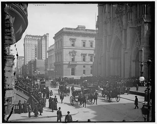 Fifth Avenue,Sunday morning,crowds,Easter,carriages,buildings,New York,NY,1900 | eBay