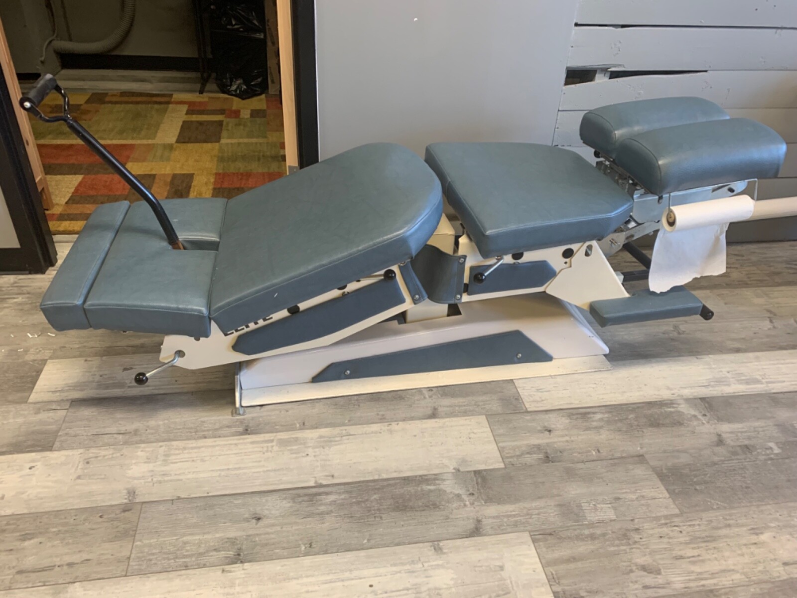 chiropractic tables used flexiondistraction eBay