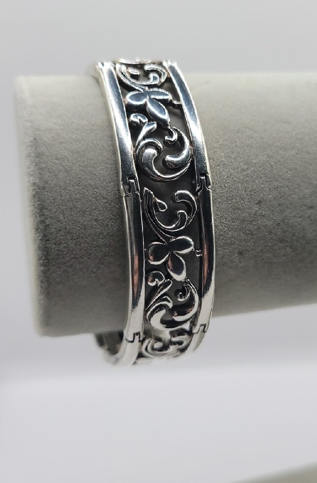 Silpada Sterling Silver 'Cut-Out' Geometric Ring - Textured Modern Design, Handcrafted Jewelry