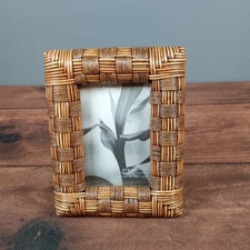 Argento SC Milano Rattan Wicker Picture Frame 4x6 Photo Tabletop