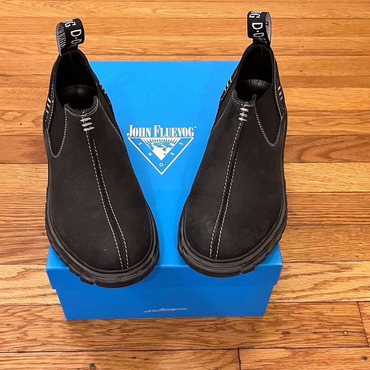 John Fluevog Lunes Official Chelsea Shoes Boots Black Size M5/W7 Leather Lunes - Black | Low chelsea boot | Fluevog Shoes main image 3