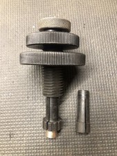 Uniwersalne narzędzie do wyrównywania sprzęgła samochodowego