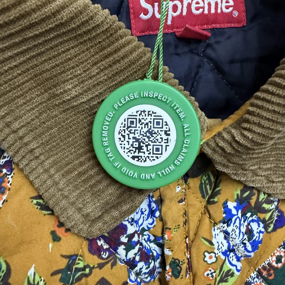 Chaqueta Supreme Para Hombre Pequeña Mostaza Floral Cachemira Acolchada Pana Cuello A Presión Foto 3 de 4