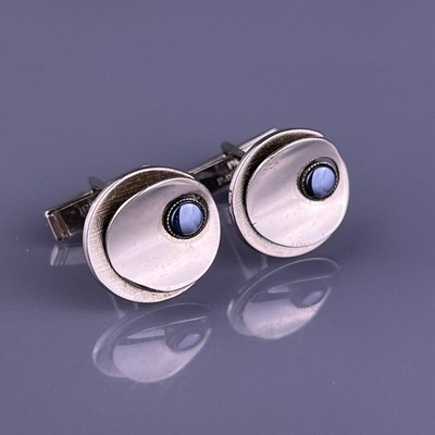 Overlap Circles Hematite Cufflinks Silver Tone Curved Wire Brushed Polished VTG