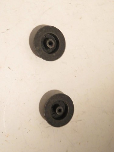 LIONEL PART POST-WAR - 2 FRONT TRUCK STEAM LOCO WHEELS- APPROX 3/4" NEW- SR131 - Picture 2 of 2