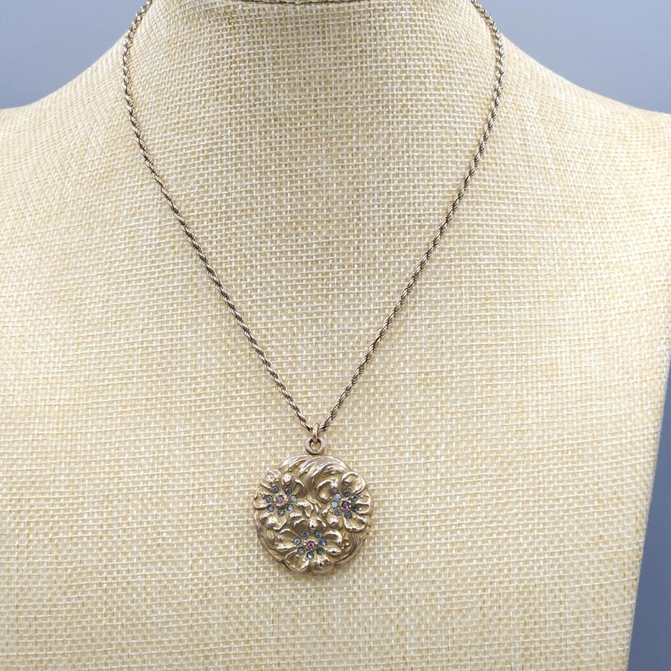 Collar Medallón Art Nouveau Relleno Oro Pasta Rubí Tres Pensamientos Flor Repousse 16" Foto 3 de 4