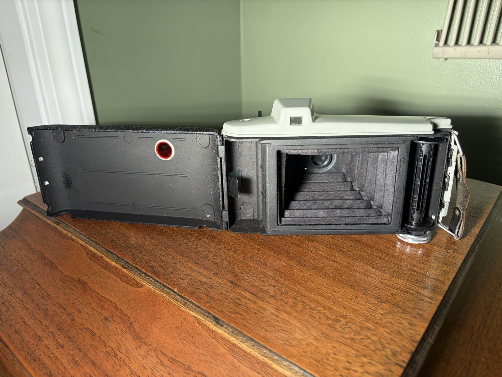 [FILM TESTED] [OPTICS CLEANED] Spartus Folding 120 Film Camera.