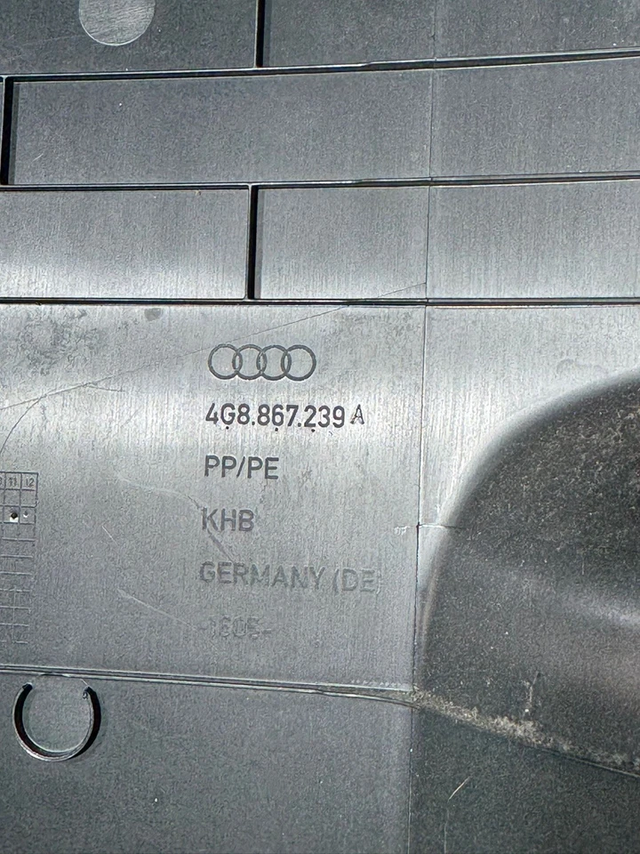 12-17 Audi A7 Quattro lado del conductor izquierdo inferior B pilar moldura negro OEM Foto 3 de 3