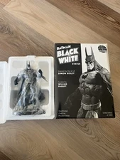 Batman Black and White Statue Simon Bisley 1st Edition SEALED DC DIRECT