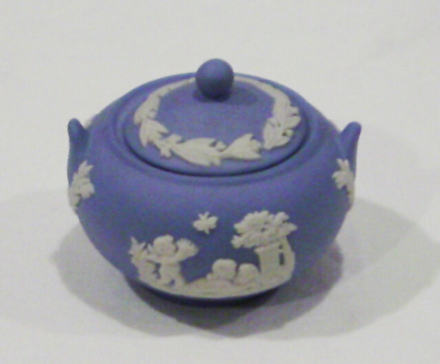 RARE! WEDGWOOD MINI / MINIATURE BLUE JASPERWARE 8 PIECE TEA SET