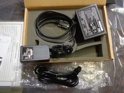 Extron P/2 DA2 PLUS Two Output VGA-QXGA Distribution Amplifier w/ Power Supply