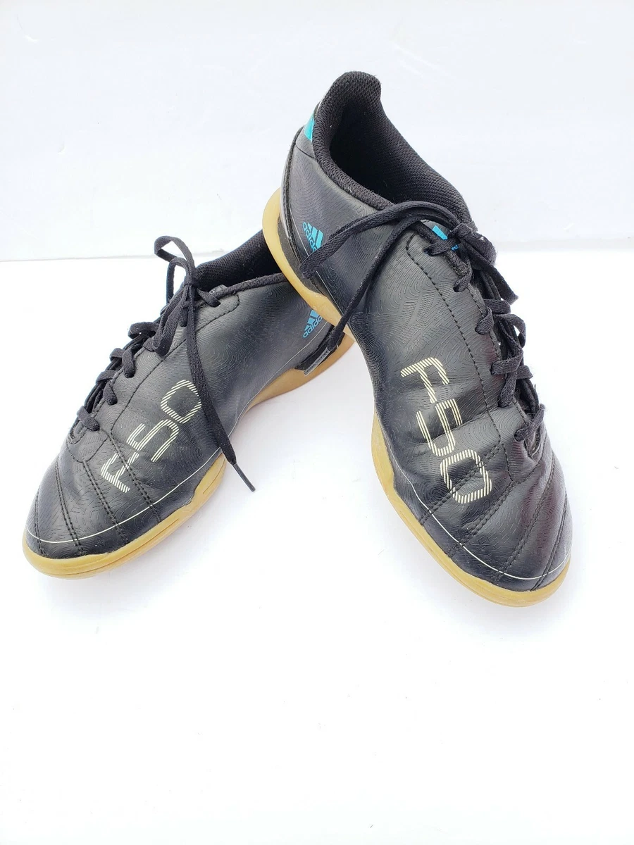 Adidas side shop lace shoes