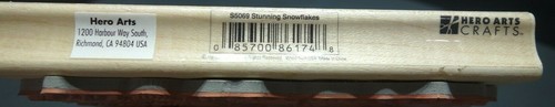 Hero Arts Stunning Snowflakes S5069 Wood Mounted Rubber Stamp - Imagen 4 de 4