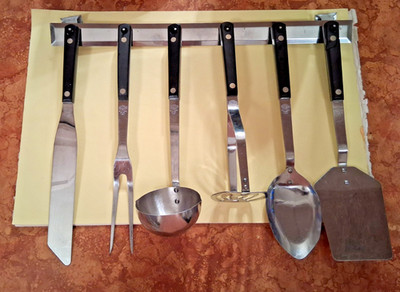 Vintage Ekco Flint Arrowhead Stainless Kitchen Utensil Set 7 pc Black handles