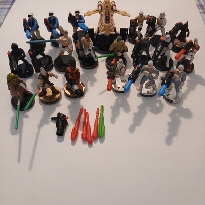 2005 Hasbro Star Wars Attacktix Large Lot ~ 21 Figures 2 Gold 3 Chrome Base