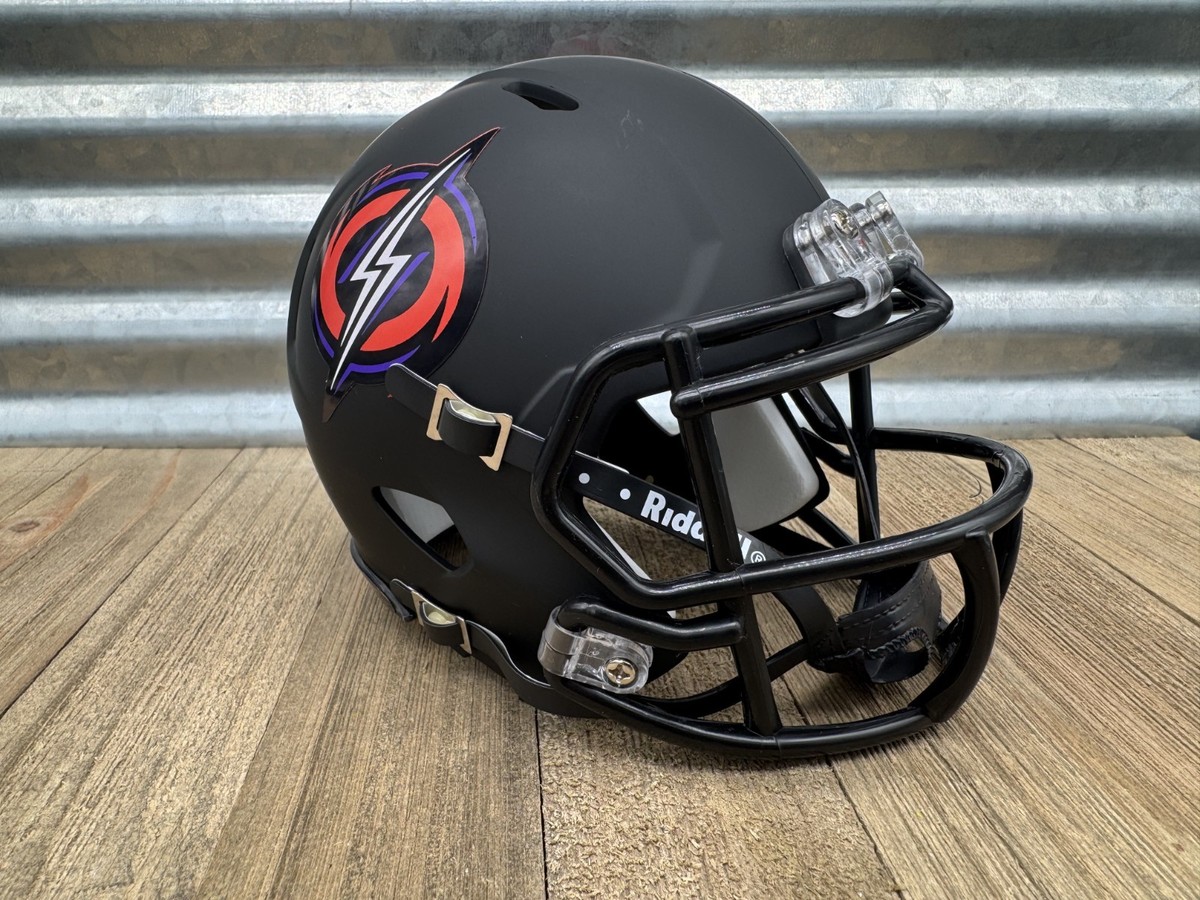 fabtasy football helmets twisters Fantasy Championship Helmet Helmet + Perpetual Base it is designed for decorative purposes only Fantasy football mock drafts: The