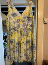 LOVEDROBE DRESS SIZE 22 YELLOW FLORAL NEW WITH TAGS