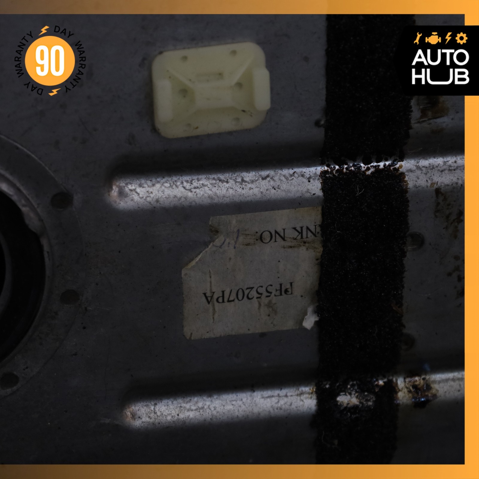 99-05 Rolls Royce Seraph / Bentley Arnage Gas Fuel Tank Reservoir Assembly OEM