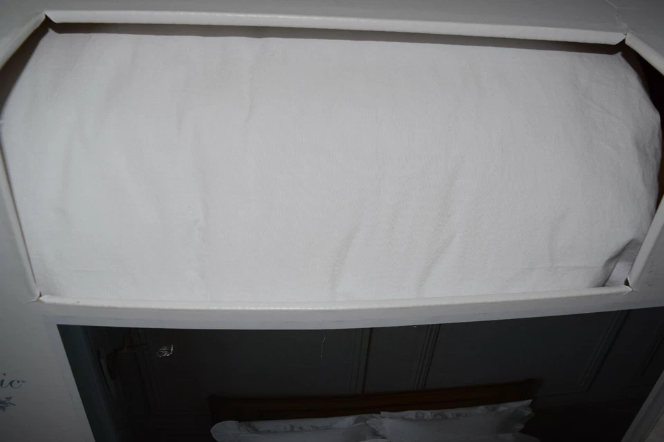 RACHEL ASHWELL SIMPLY SHABBY CHIC White Heirloom Ruffled TWIN COMFORTER SHAM SET - Image 4 of 4