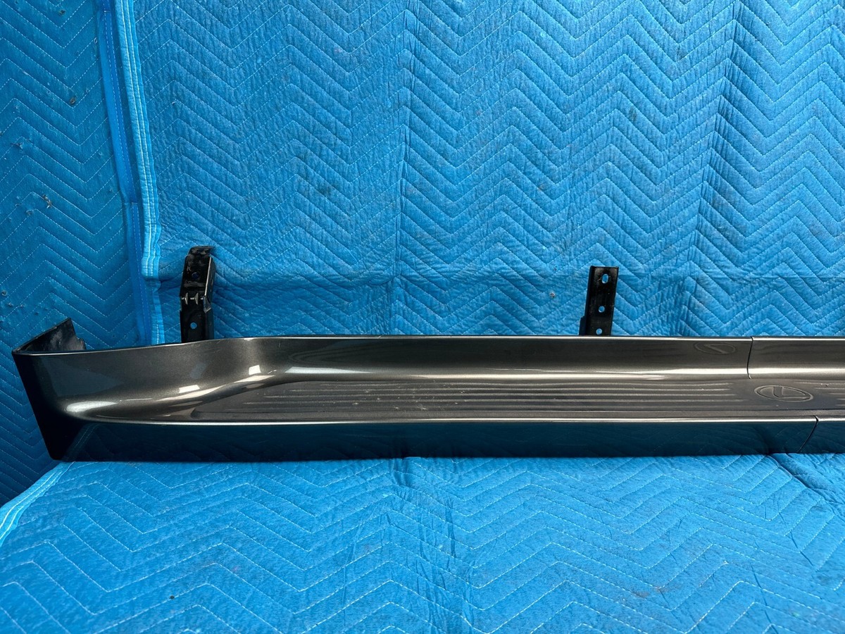 Lexus LX470 Running Step Board w/ Brackets Driver's Side Black:202