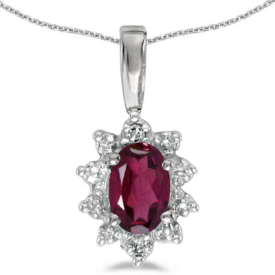 10k Weißgold ovaler Rhodolith Granat und Diamant Anhänger mit 18'' Kette