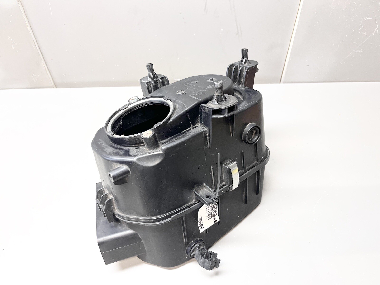⭐️2014-2020 Maserati Quattroporte Engine Air Intake Filter Left Box Housing OEM