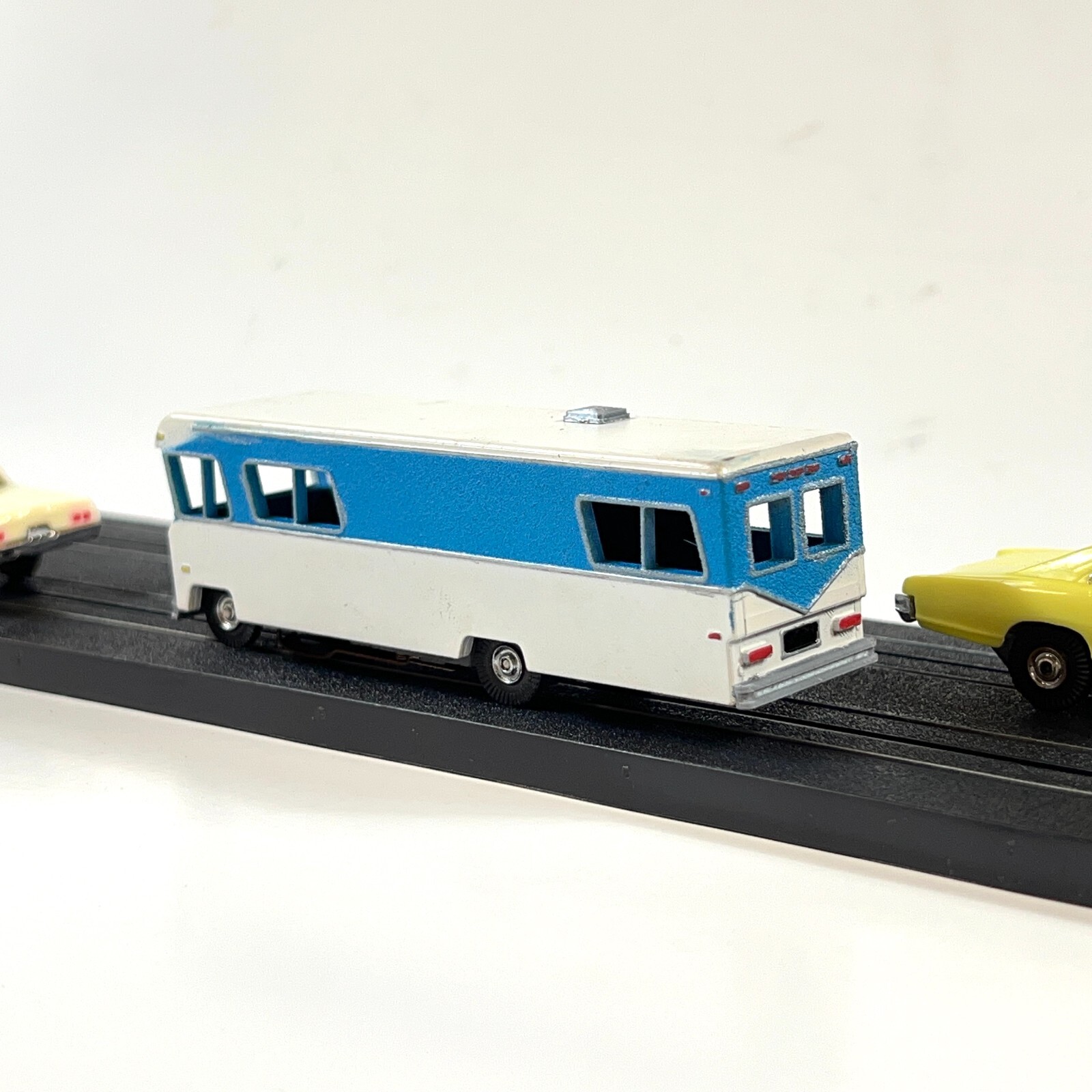 Model Rv Kit Aurora Thunderjet Compatible RV Camper Body Model Kit Tjet Slot Car ...